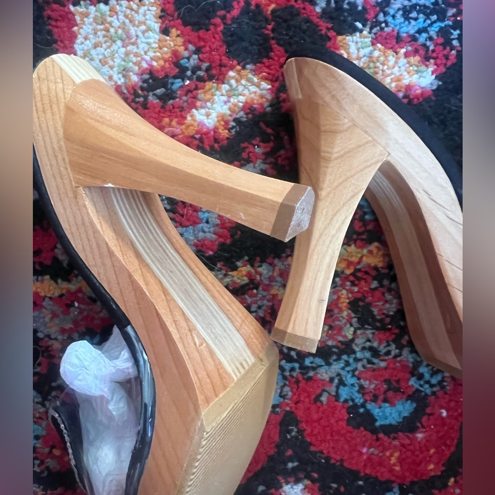 Betsey Johnson Y2K slutty 5” heels - Picture 4 of 7